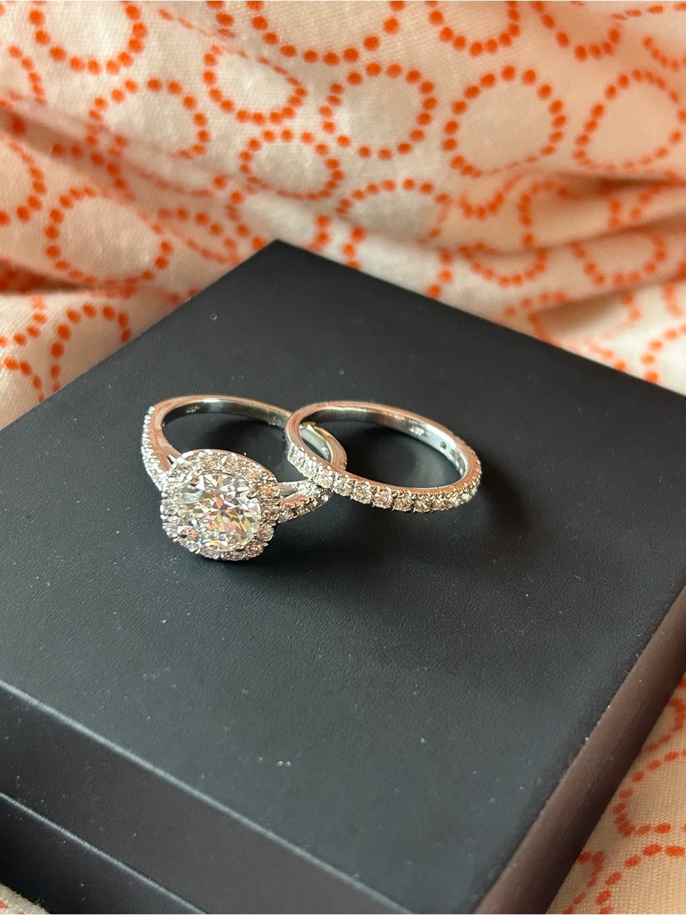 2CT centre Lab Diamond Halo Diamond Engagement Ring Set in 14K White Gold